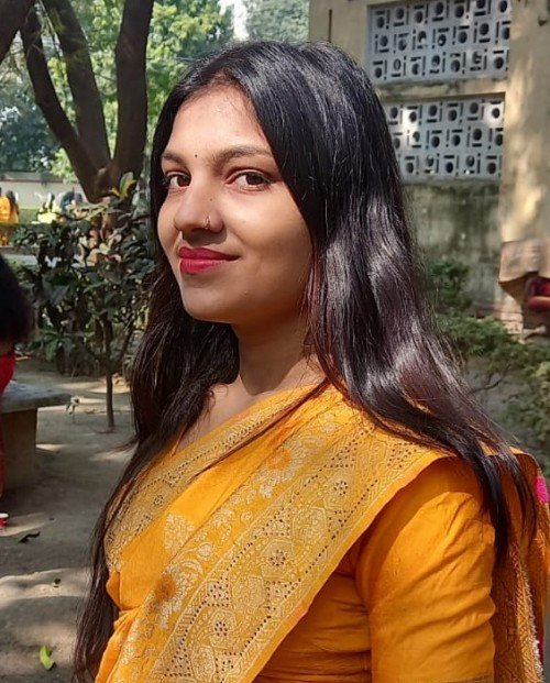 Shivani gupta  home tutor in Varanasi.